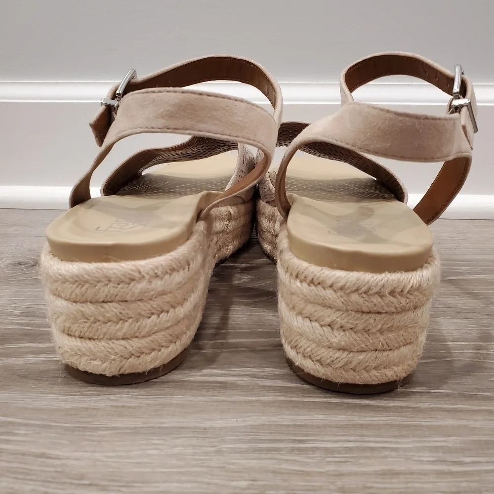 NEW Franco Sarto Tennia Espadrilles Beige